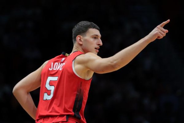 优配无忧 Lowe谈热火：我更倾向于让约维奇顶替韦尔进入先发